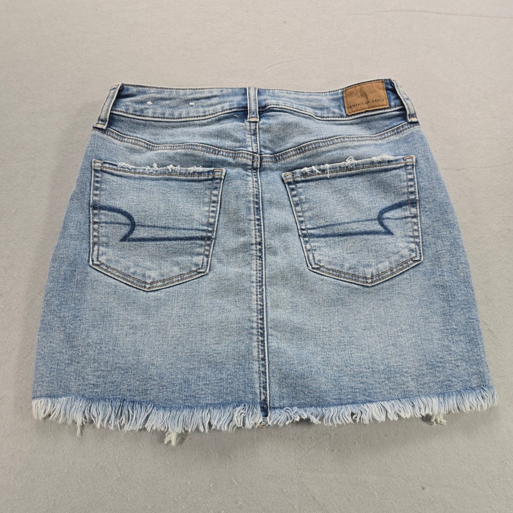 American Eagle Super Stretch Distressed Denim Mini Skirt Light Wash Size 6 - Picture 4 of 8
